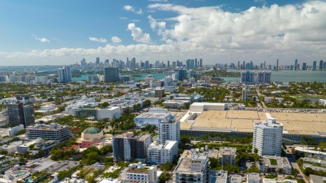 Cover image for the Miami Multifamily Market Report October 2024