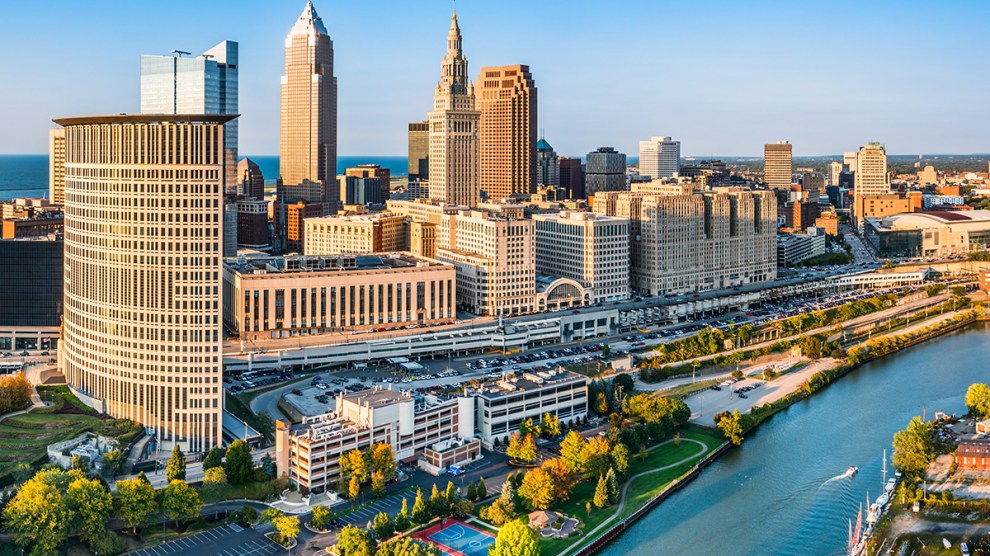 Cover image for the Cleveland Multifamily Market Report April 2025