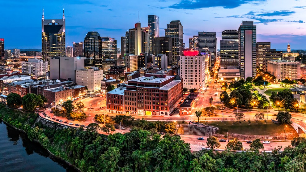 Cover image for the Nashville Multifamily Market Report January 2025