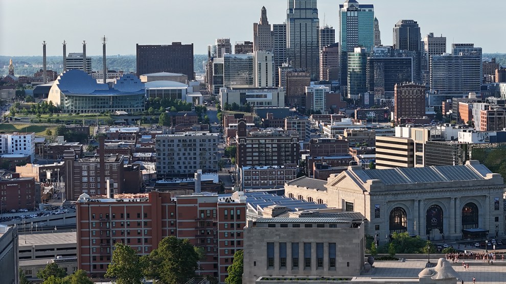 Cover image for the Kansas City Multifamily Market Report March 2025