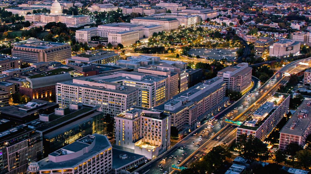 Cover image for the Washington DC Multifamily Market Report February 2025