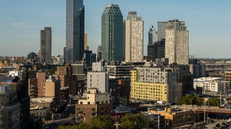 Cover image for the Queens Multifamily Market Report May 2025