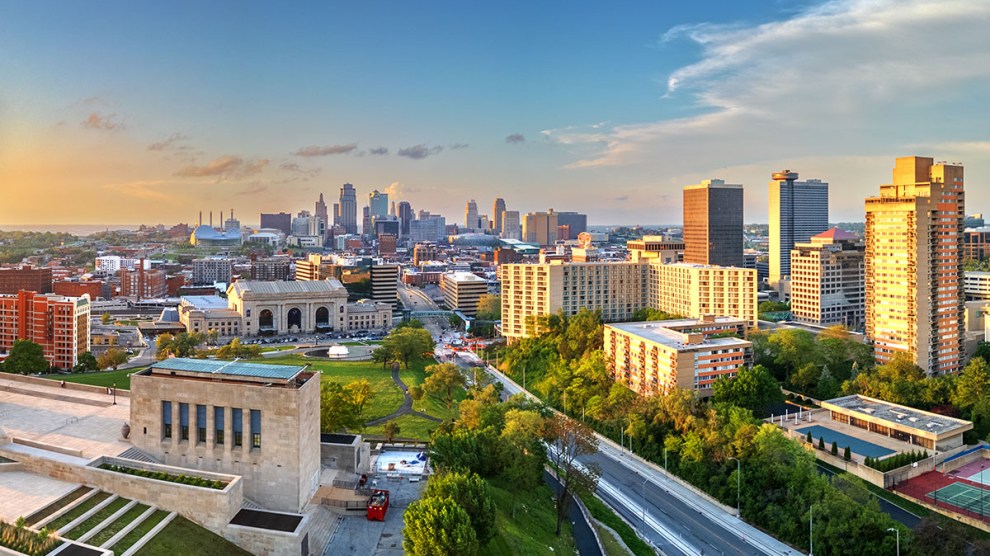 Cover image for the Kansas City Multifamily Market Report August 2025
