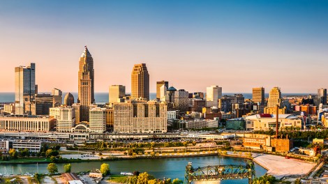 Cover image for the Cleveland Multifamily Market Report October 2025