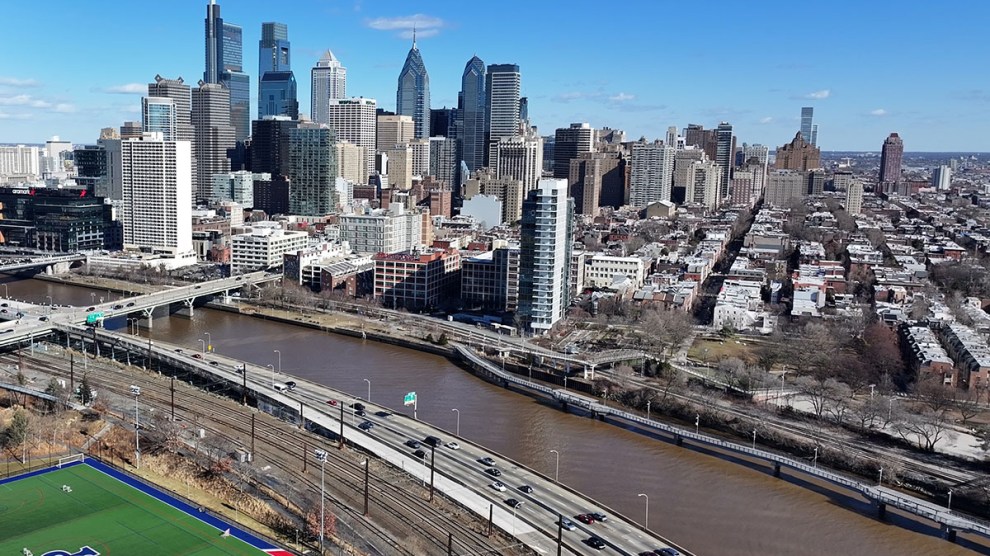 Cover image for the Philadelphia Multifamily Market Report August 2025