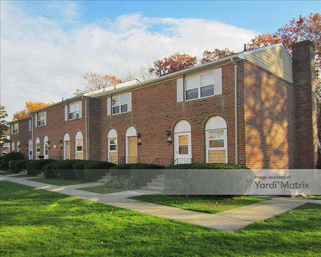 109 Sunny Lane 06790, Torrington, CT, Gardens 102071