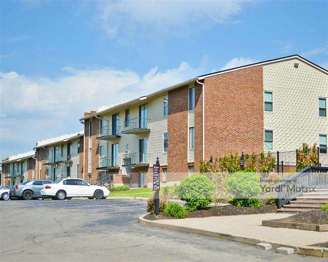 3501 Pimlico Pkwy 40517, Lexington, KY, Triple Crown at