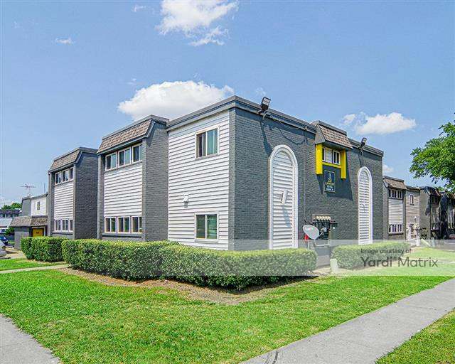 245 South Barnes Drive 75042, Garland, TX, Garland Gardens 32196