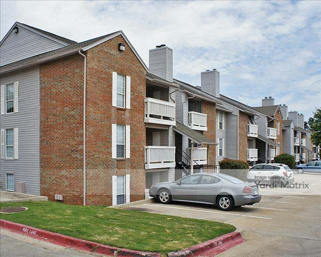 6400 NW Expressway Street 73132, Oklahoma City, OK, Boardwalk 118852